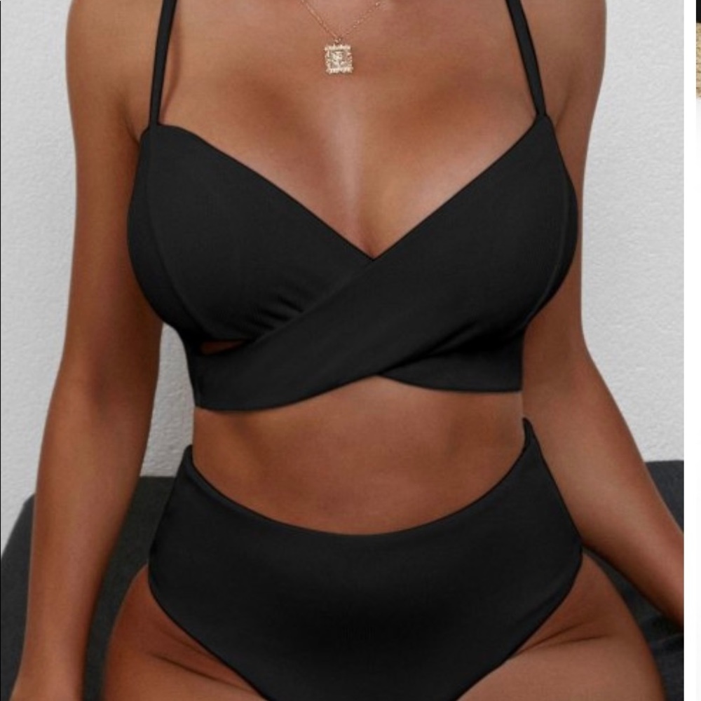 Chic Black 🖤 Swim Suit 🖤 Brand New
